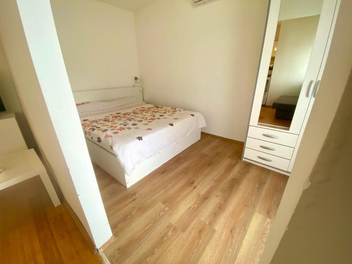Town Place Mili Belgrado Exterior foto